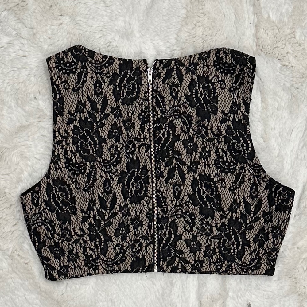 Forever 21 Women's SEXY Medium Floral Lace Zip Up FITTED HALF TOP Sleeveless - Picture 2 of 2